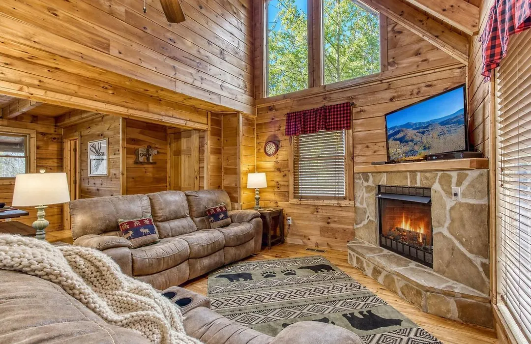 Bucky'S Bungalow, Free Attraction Tickets, Hot Tub, Wifi!!!-1
